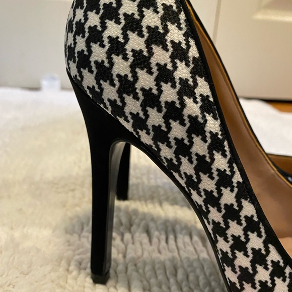 Carmim black and white heels - Picture 6 of 8